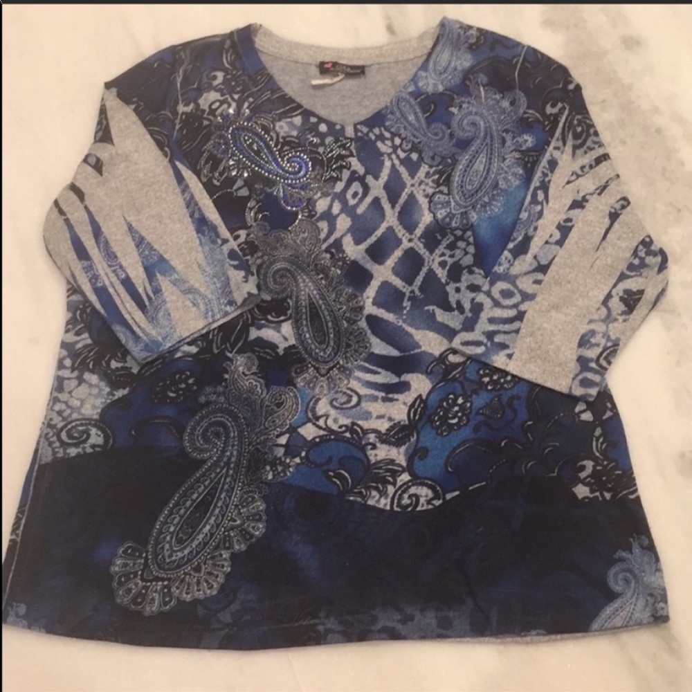 DELIRIOUS Blue sweater 2X, 3/4 sleeve, bust 24”